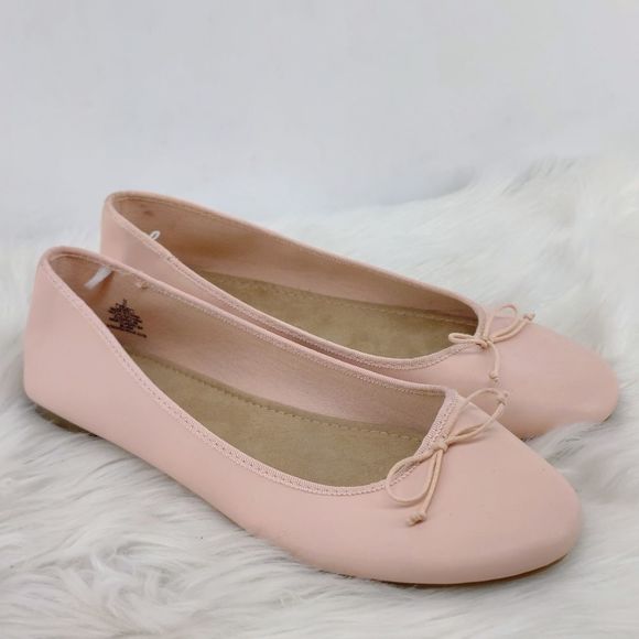Old Navy Shoes - Old Navy Ballet Flats Size 10